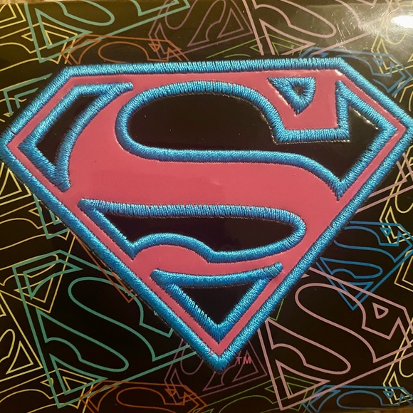 Hard Case Flip Hinge Wallet Superman Logo Hero DC Comics Clutch - Picture 4 of 16